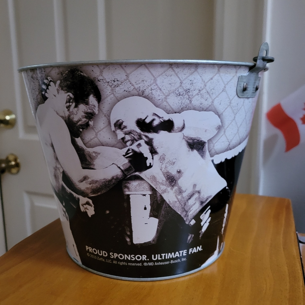 UFC COLLECTIBLE BUD LIGHT BEER BUCKET